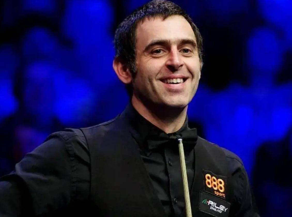 上替补席看 上替补席看